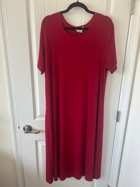 Red Short Sleeve Swing Dress
